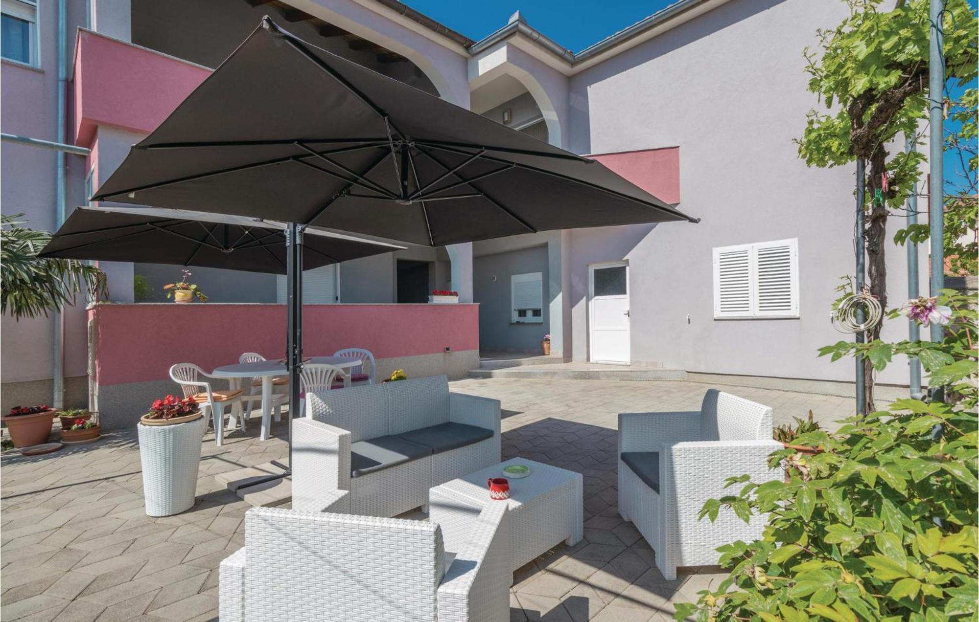 Nice Apartment In Zadar With Kitchen Extérieur photo